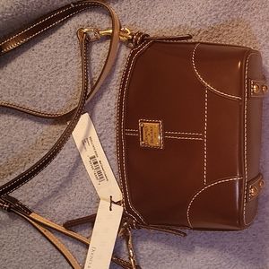 Dooney & Bourke